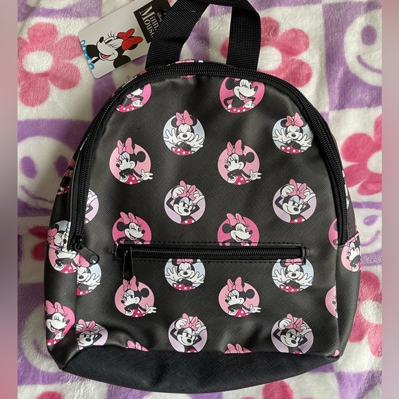 Disney Handbags - 🎀Minnie Mouse backpack🎀